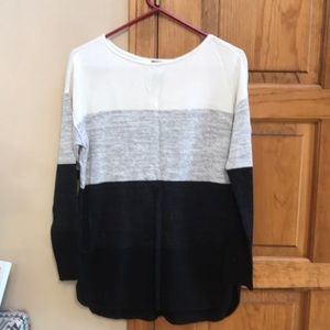 Ann Taylor sweater size small black multicolored